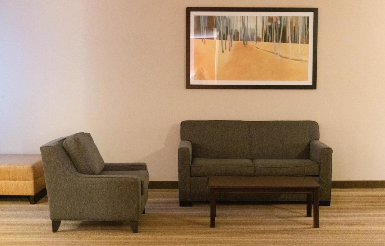 Hawthorn Suites By Wyndham Erie Kearsarge Экстерьер фото