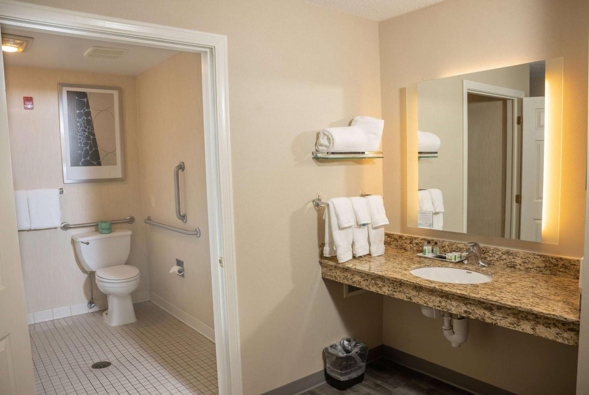 Hawthorn Suites By Wyndham Erie Kearsarge Экстерьер фото