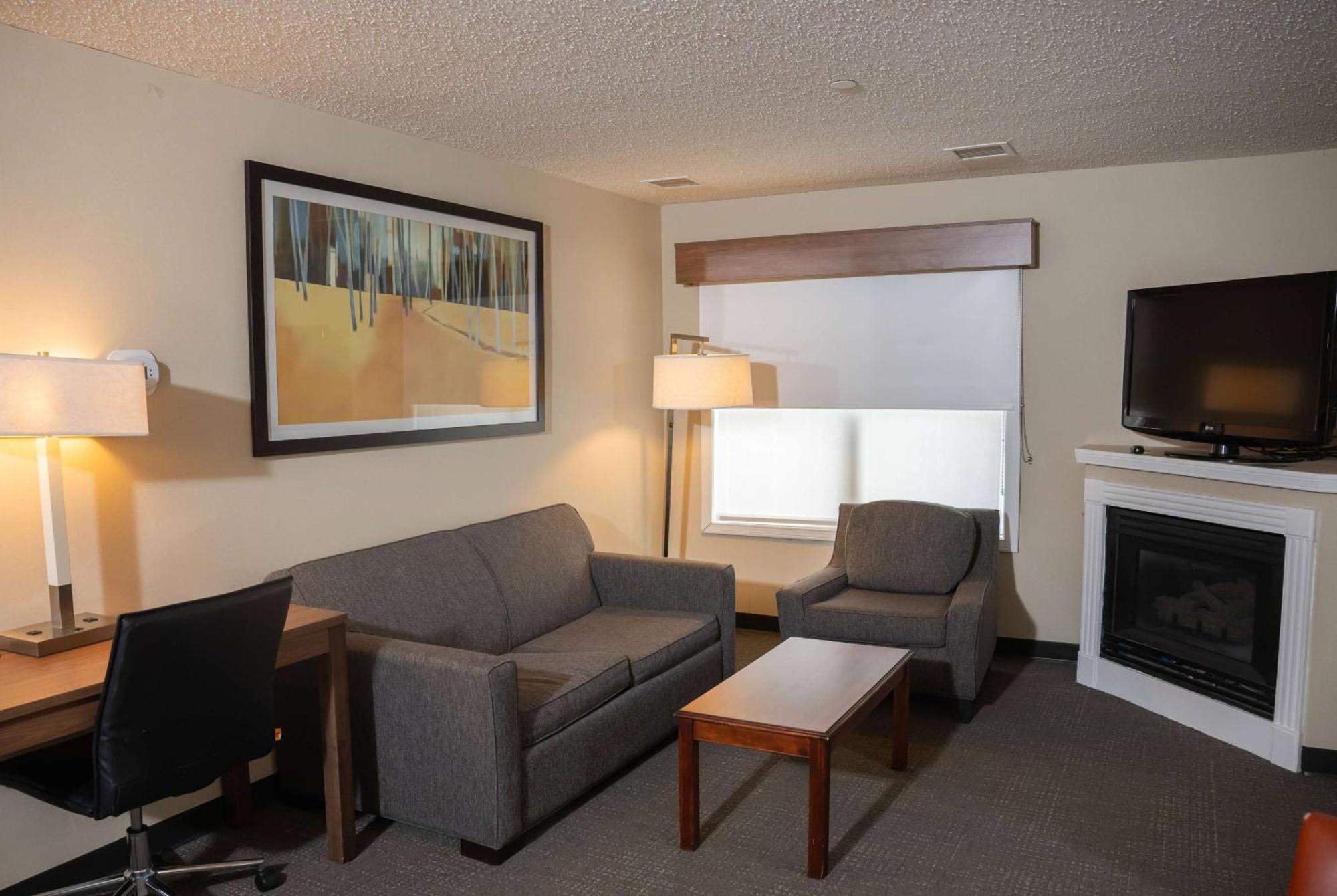Hawthorn Suites By Wyndham Erie Kearsarge Экстерьер фото
