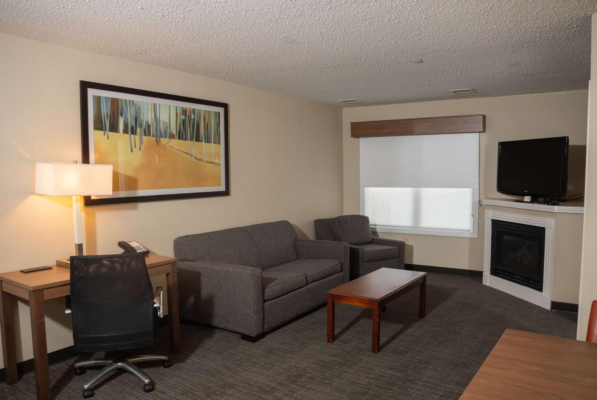 Hawthorn Suites By Wyndham Erie Kearsarge Экстерьер фото